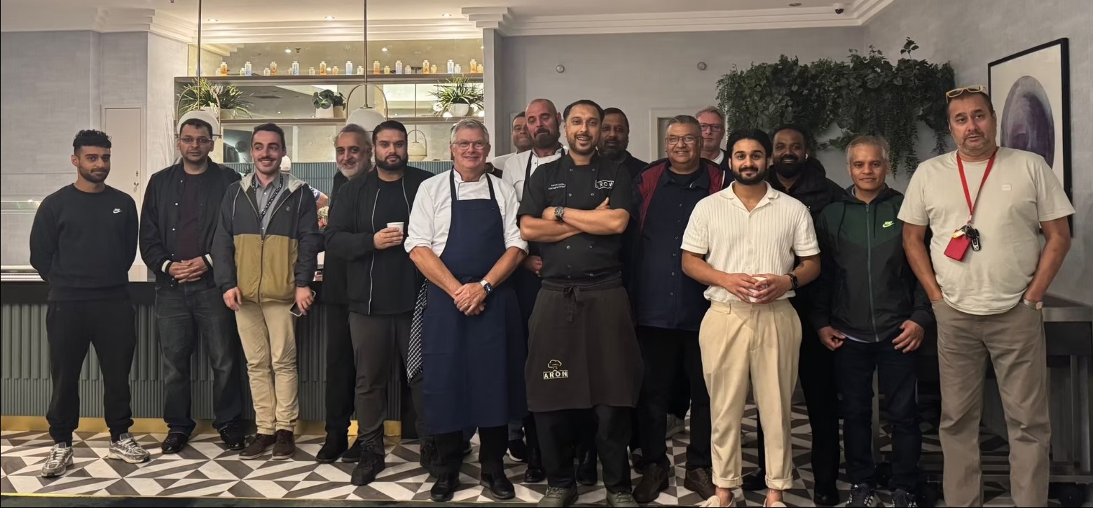Restaurant owners in conversation